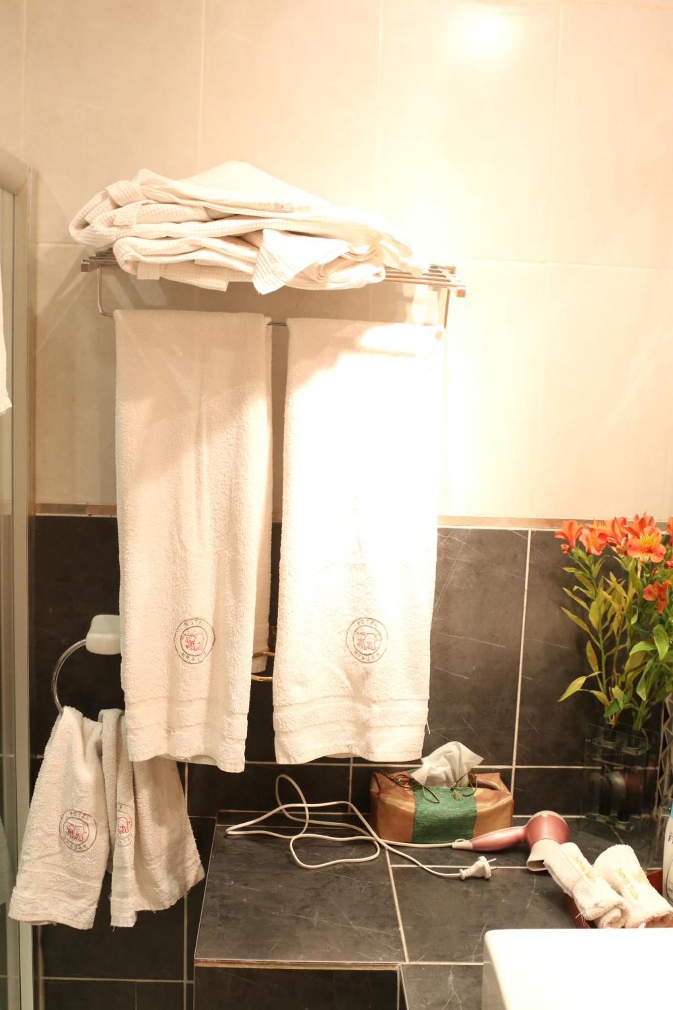 Hotel Brajas Antananarivo Habitación foto